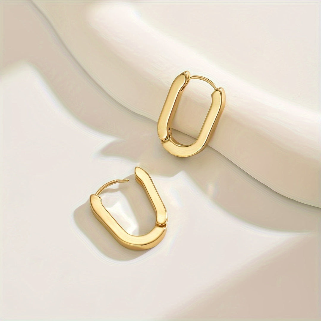 GEOMETRIC GOLD HOOP EARRINGS
