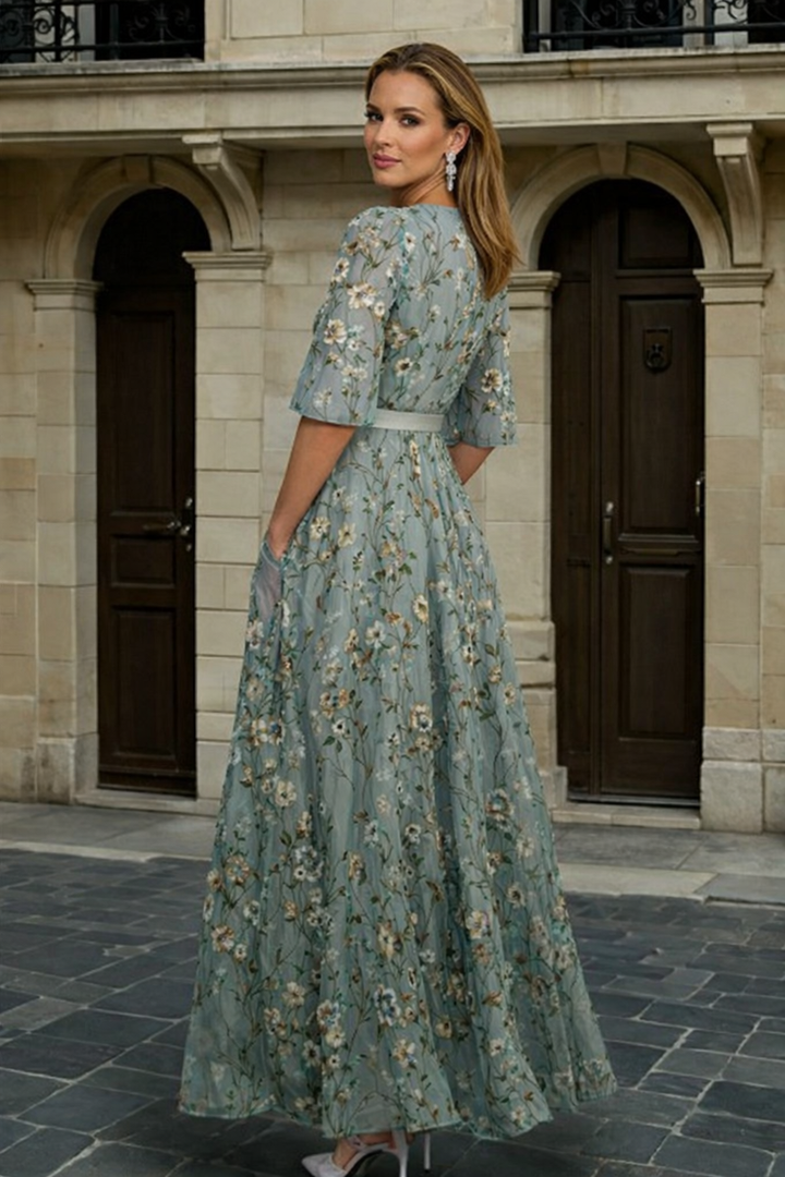 Hazel - Elegant V-Neck Boho Dress