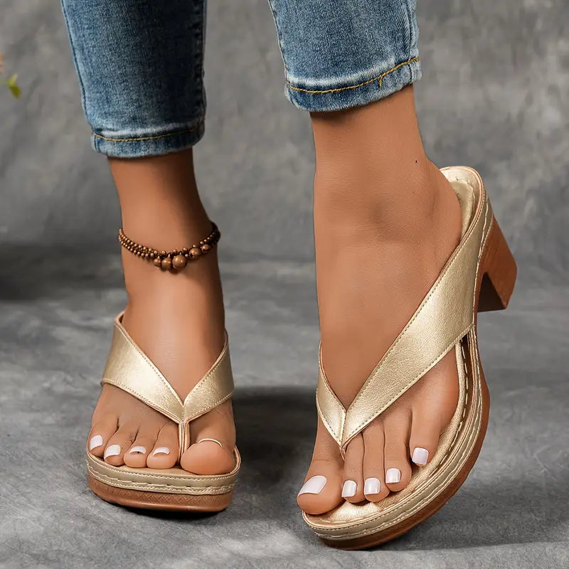 Hadley | The Block Heel Flip Sandal