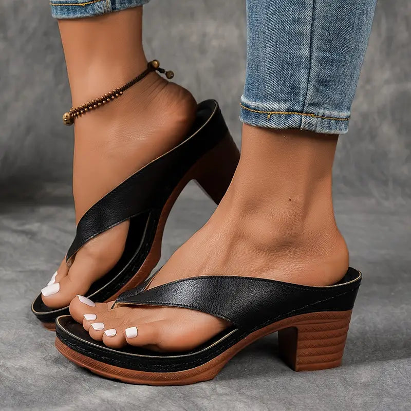 Hadley | The Block Heel Flip Sandal