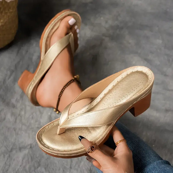 Hadley | The Block Heel Flip Sandal
